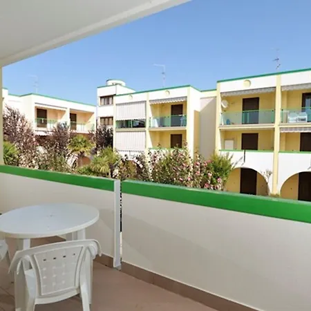 Apartamento Flat With A Lovely Poolside Garden With Bbq Bibione